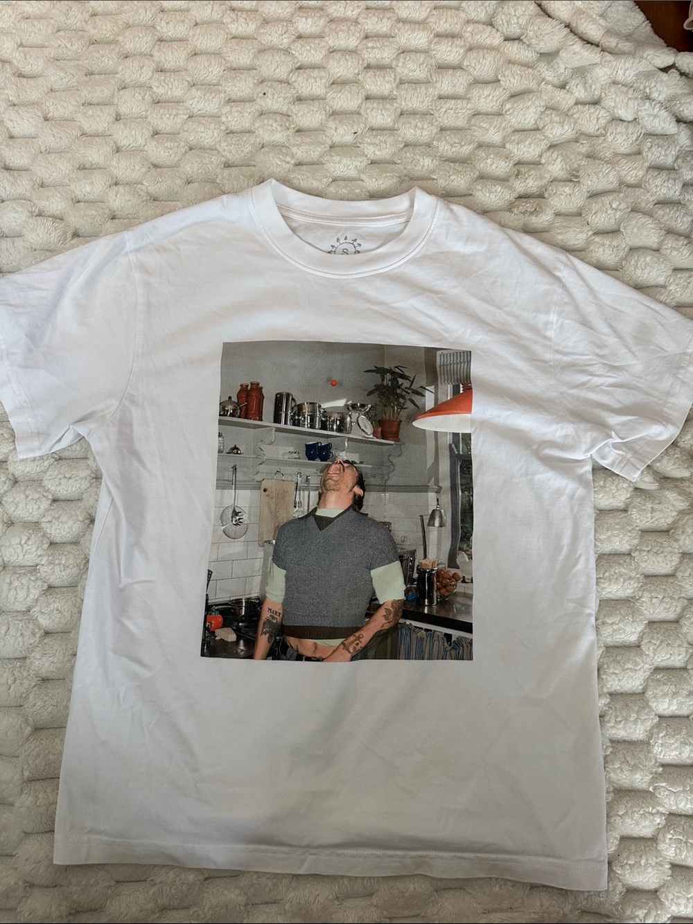 EXCLUSIVE HARRY STYLES MERCH kitchen graphic tee print